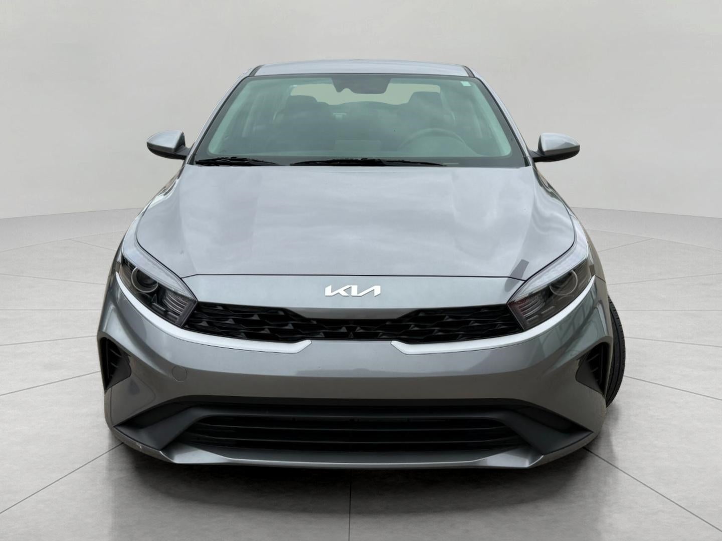 2023 Kia Forte LXS IVT