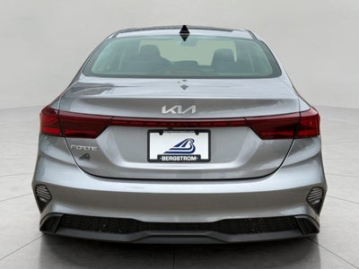 2023 Kia Forte LXS IVT