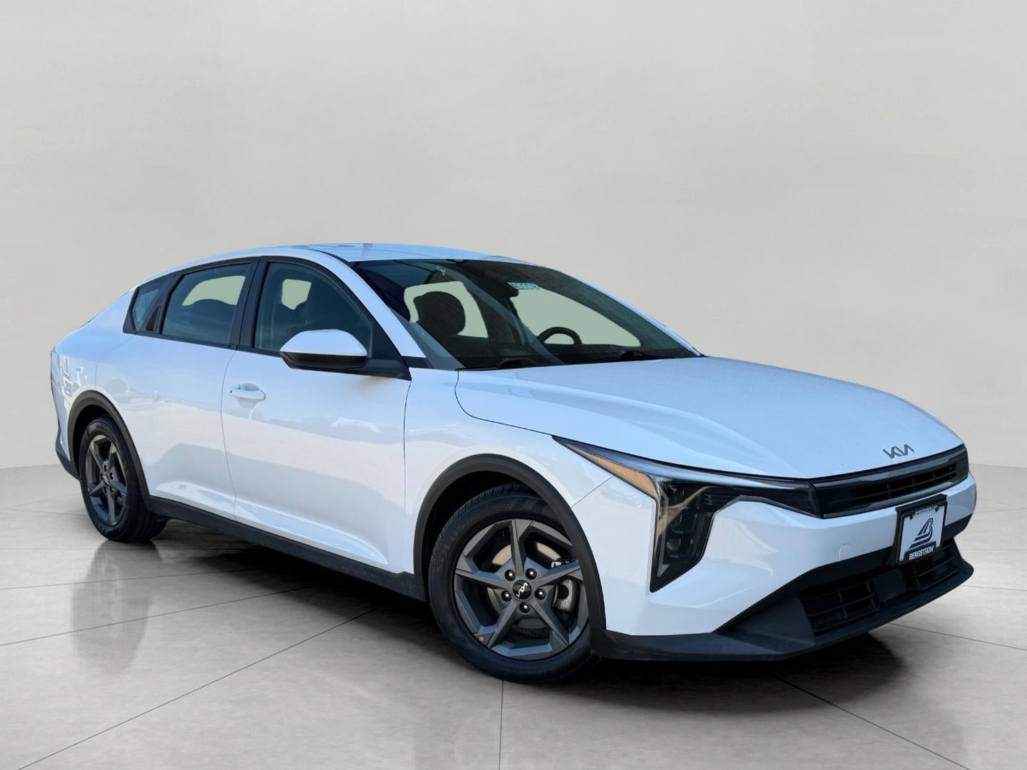2025 Kia K4 LXS AT's photo