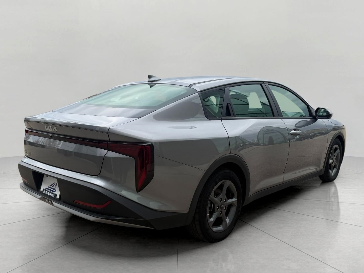2025 Kia K4 LXS FWD