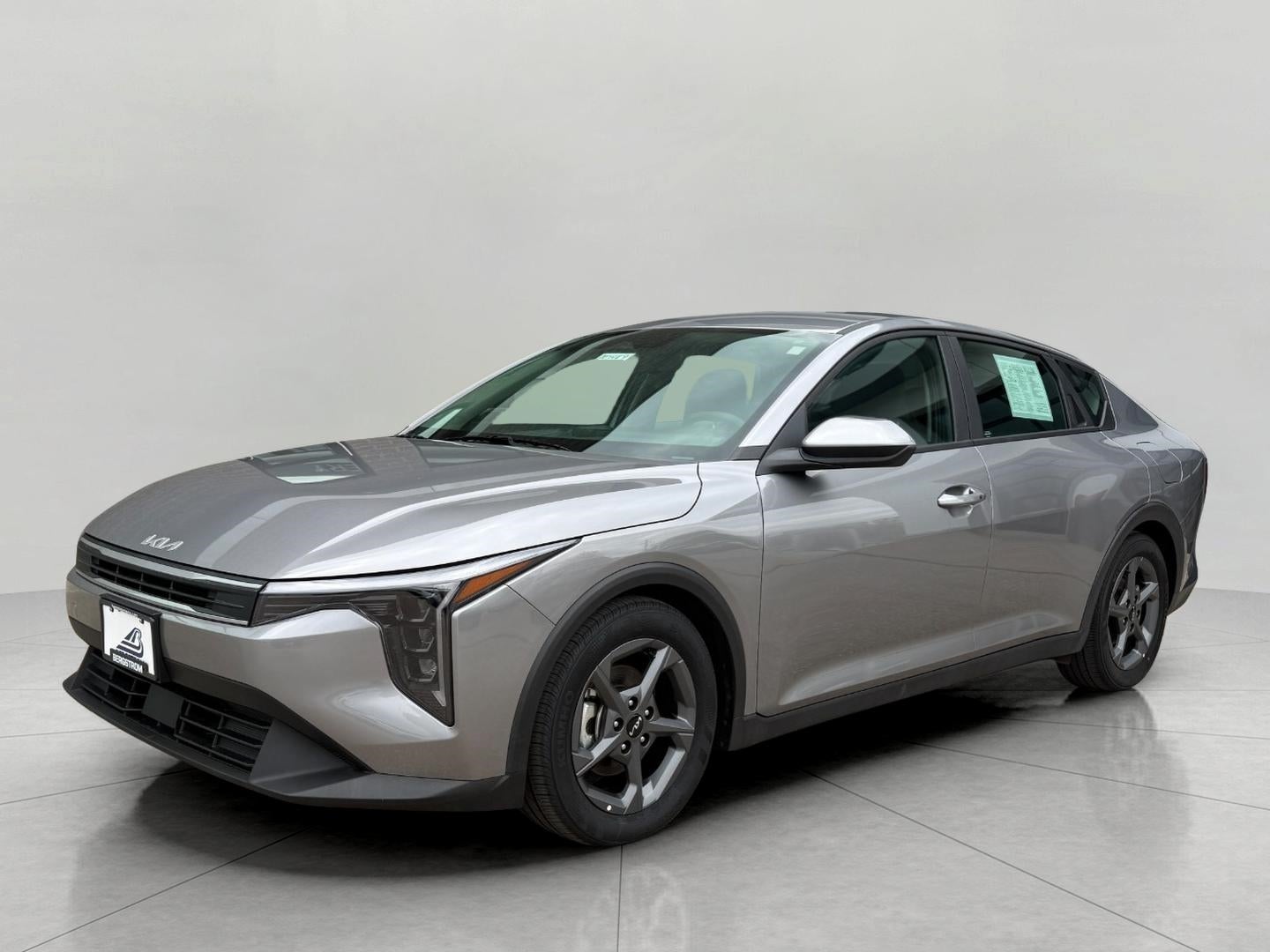 2025 Kia K4 LXS FWD