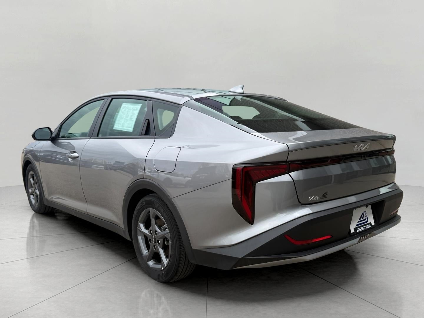 2025 Kia K4 LXS FWD