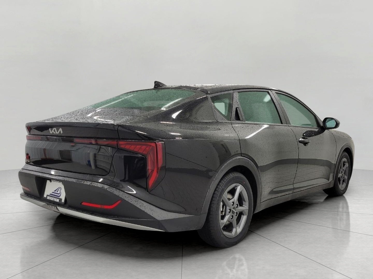 2025 Kia K4 LXS FWD