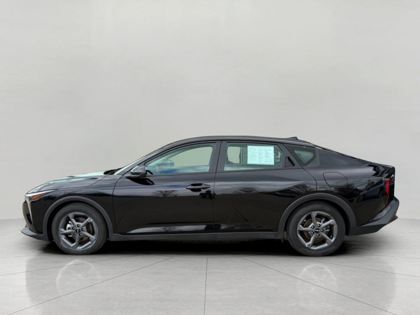 2025 Kia K4 LXS FWD