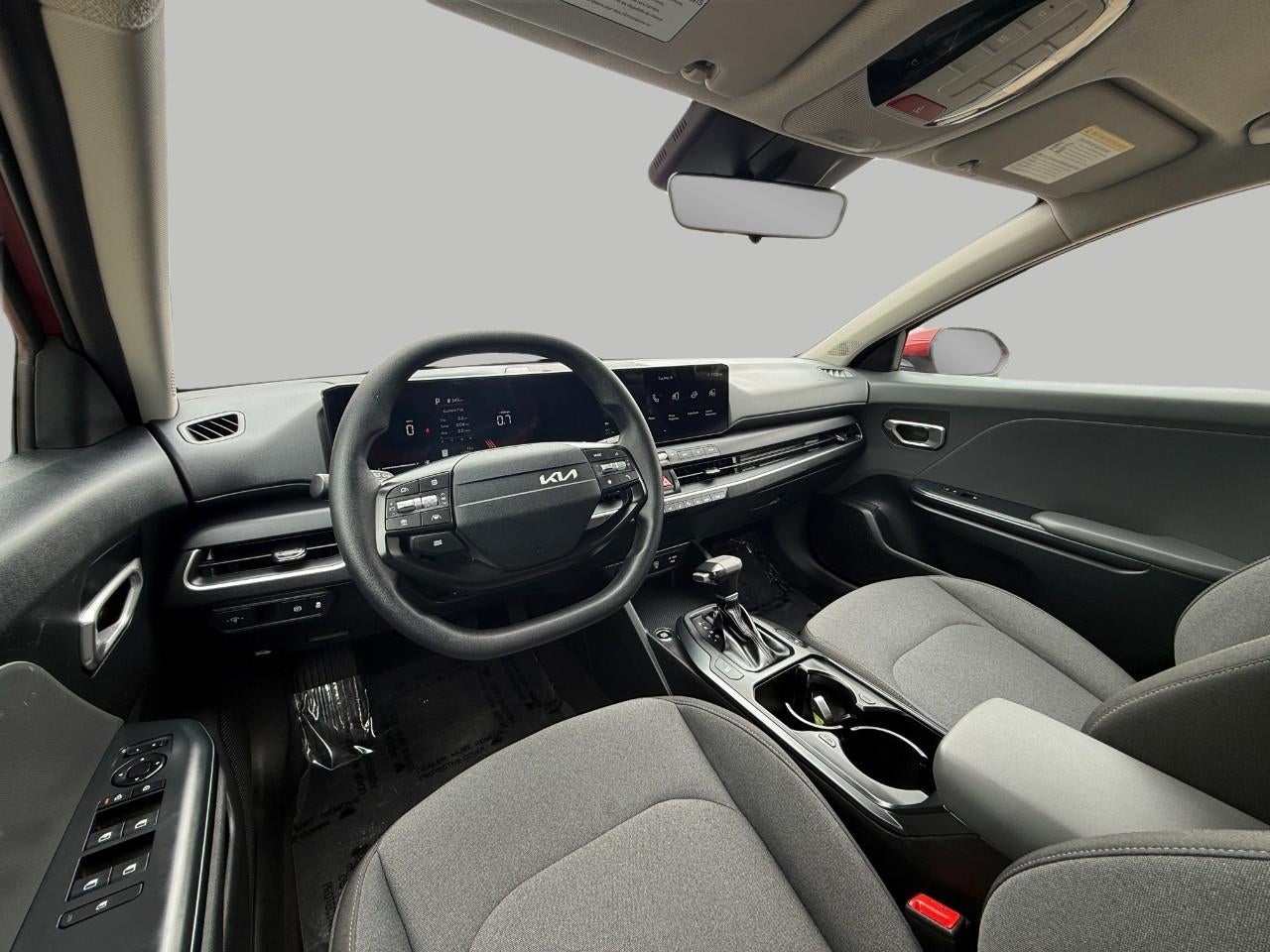 2025 Kia K4 LXS FWD
