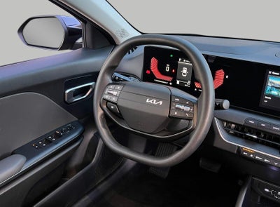 2025 Kia K4 LXS FWD