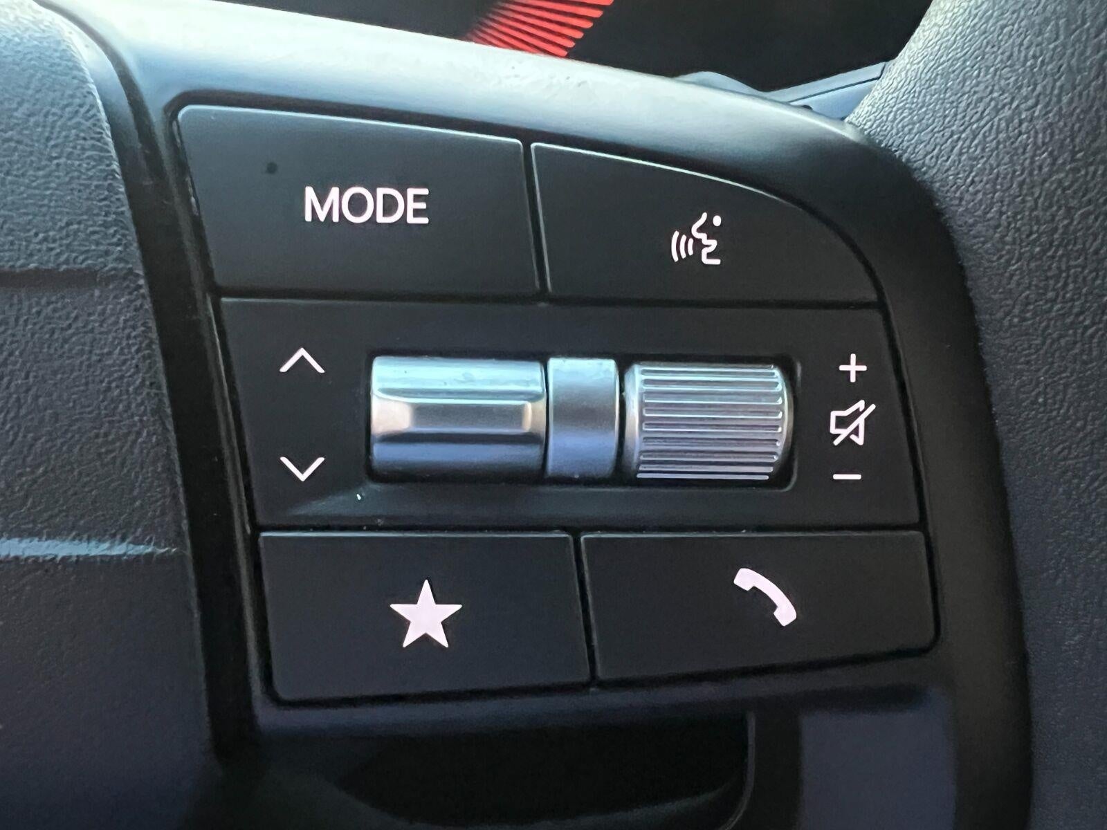 2025 Kia K4 LXS FWD