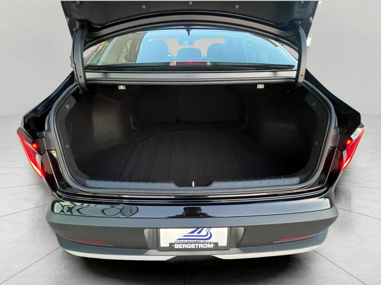 2025 Kia K4 LXS FWD