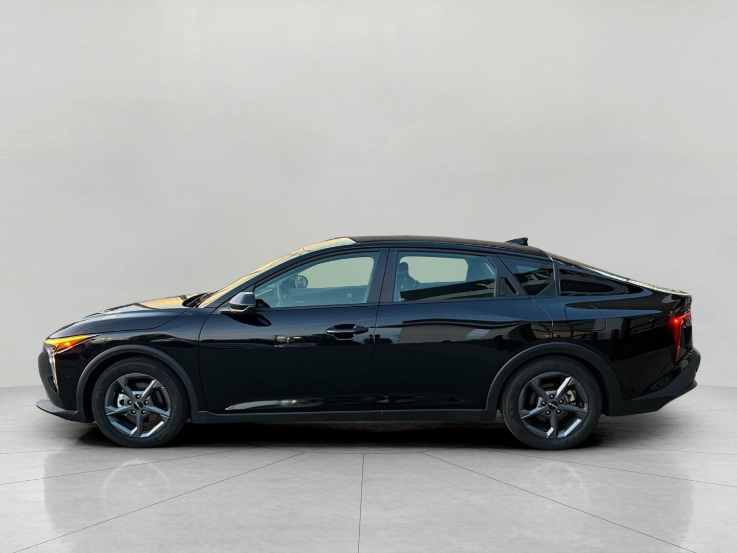 2025 Kia K4 LXS FWD