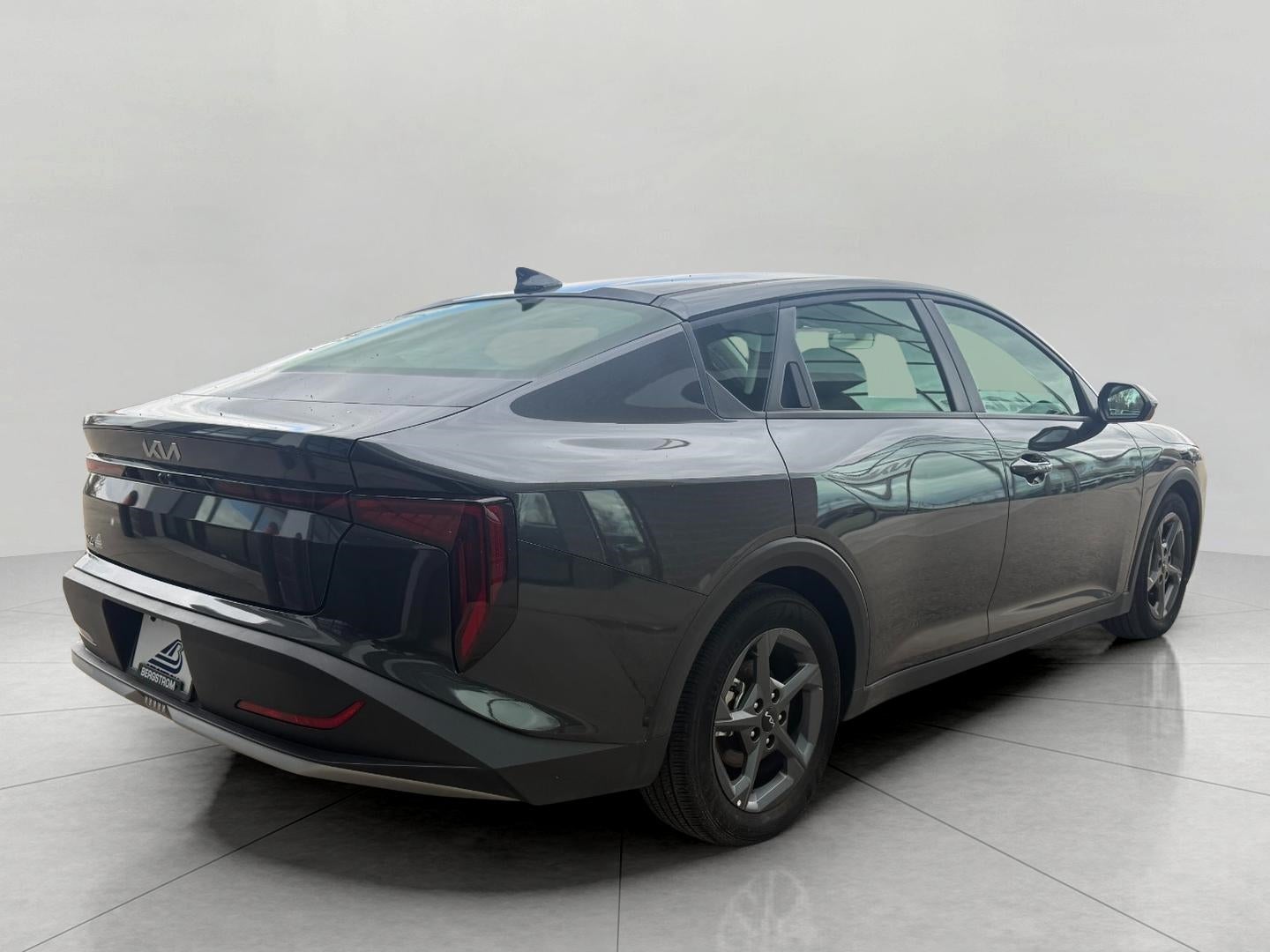 2025 Kia K4 LXS FWD