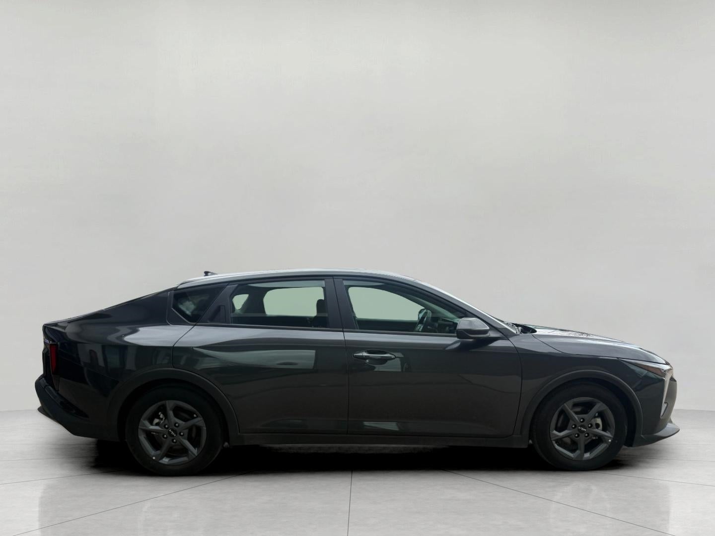 2025 Kia K4 LXS FWD