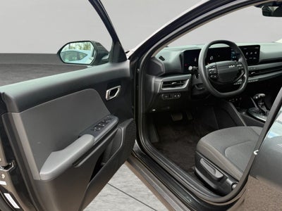 2025 Kia K4 LXS FWD