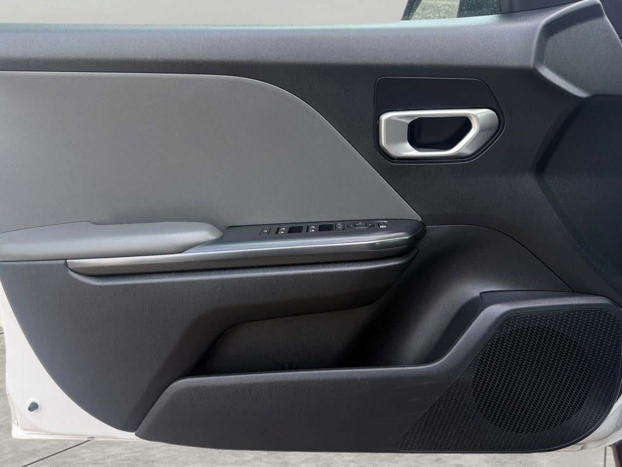 2025 Kia K4 LXS FWD