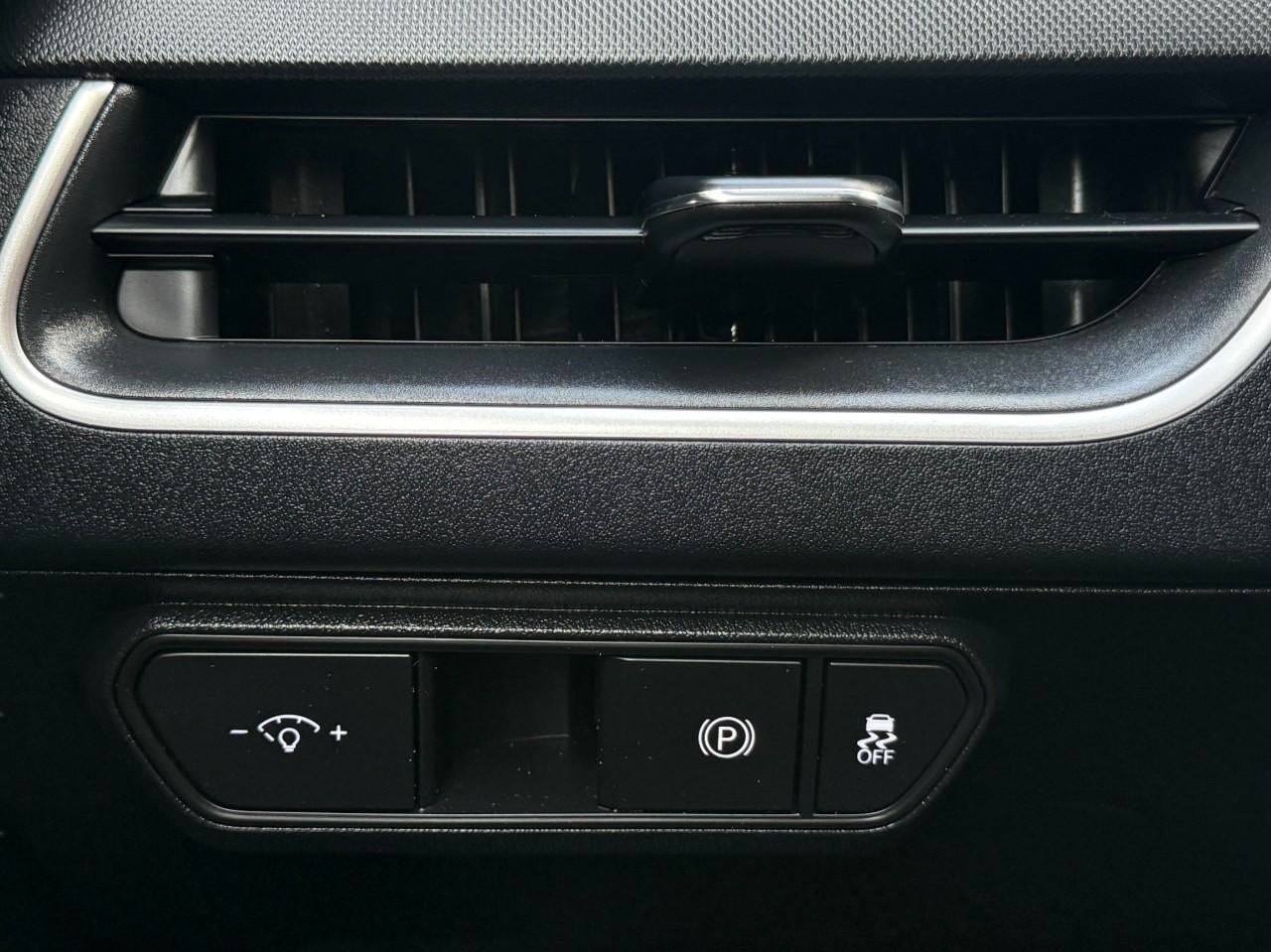2025 Kia K4 LXS FWD
