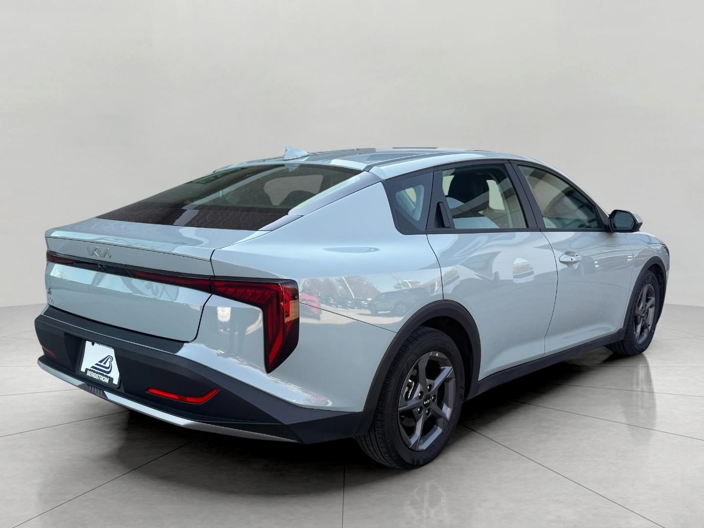 2025 Kia K4 LXS FWD