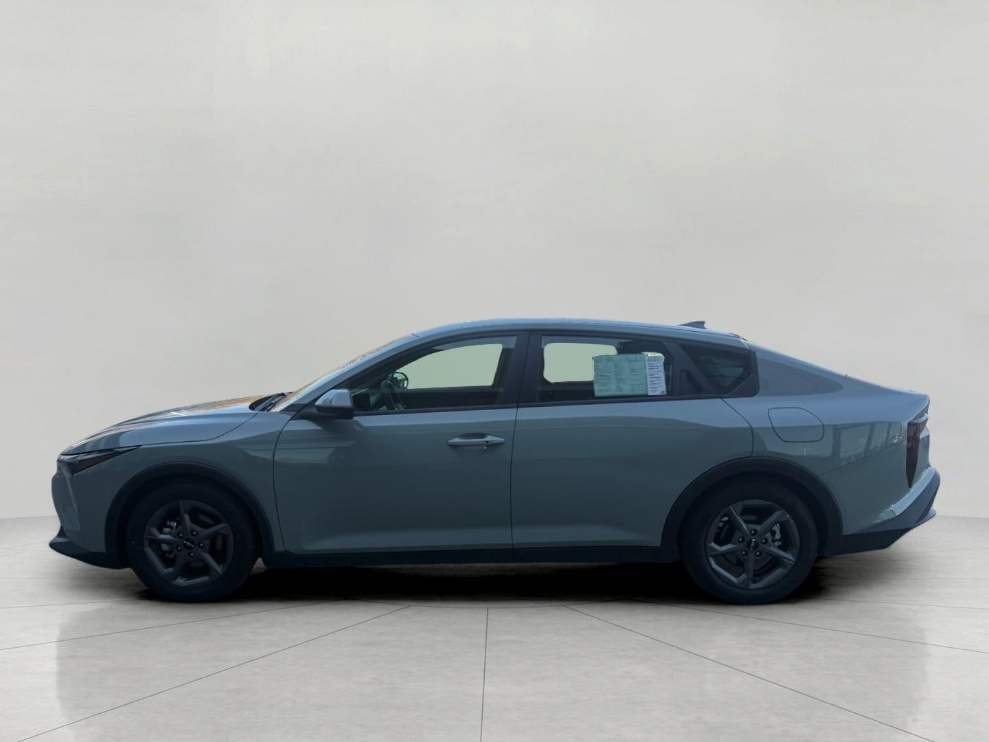 2025 Kia K4 LXS FWD