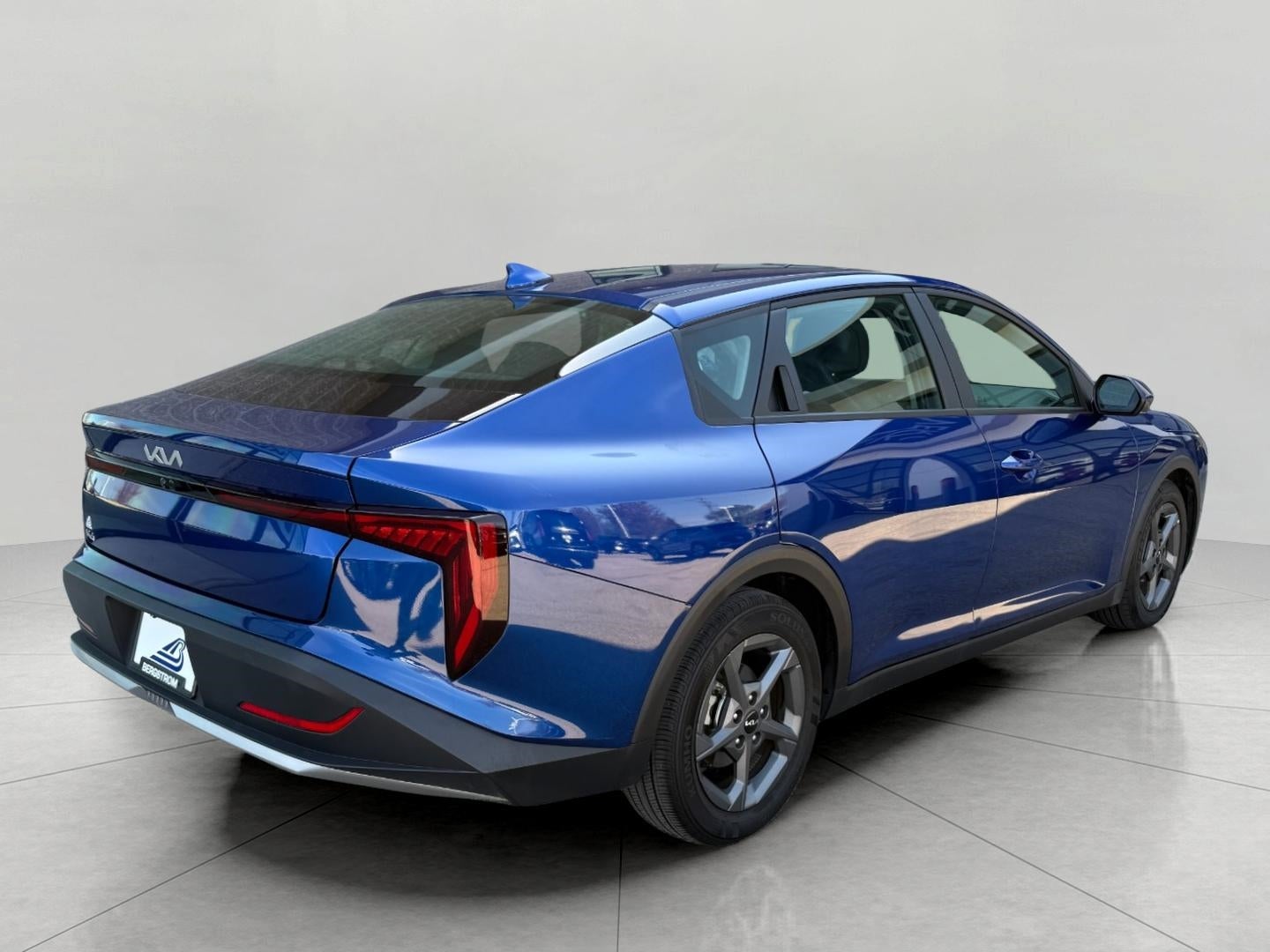 2025 Kia K4 LXS FWD