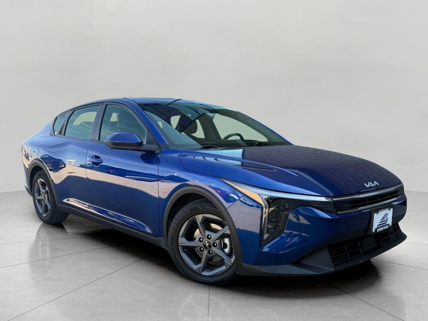 2025 Kia K4 LXS FWD