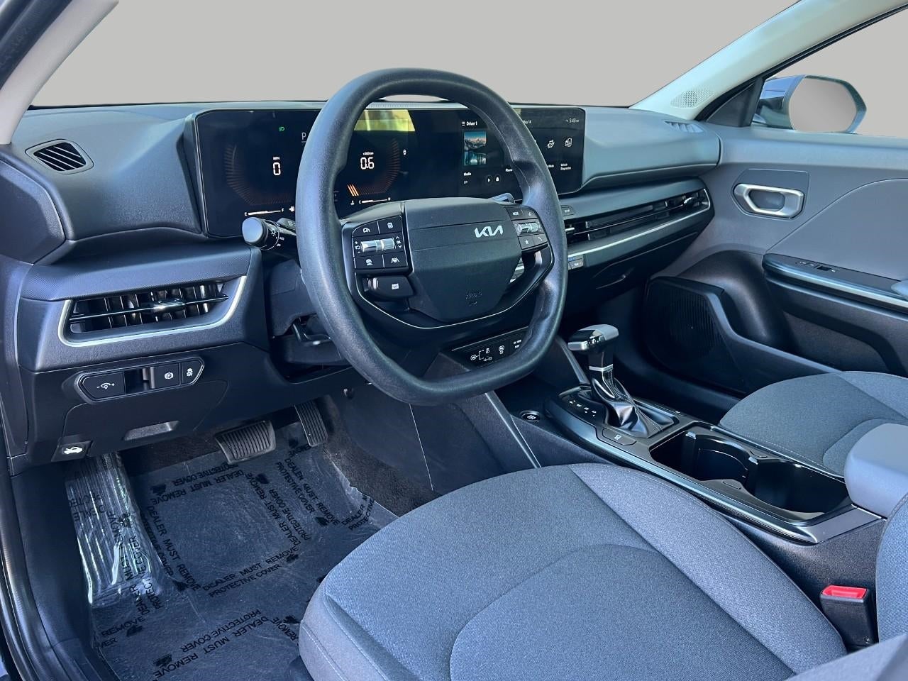 2025 Kia K4 LXS FWD