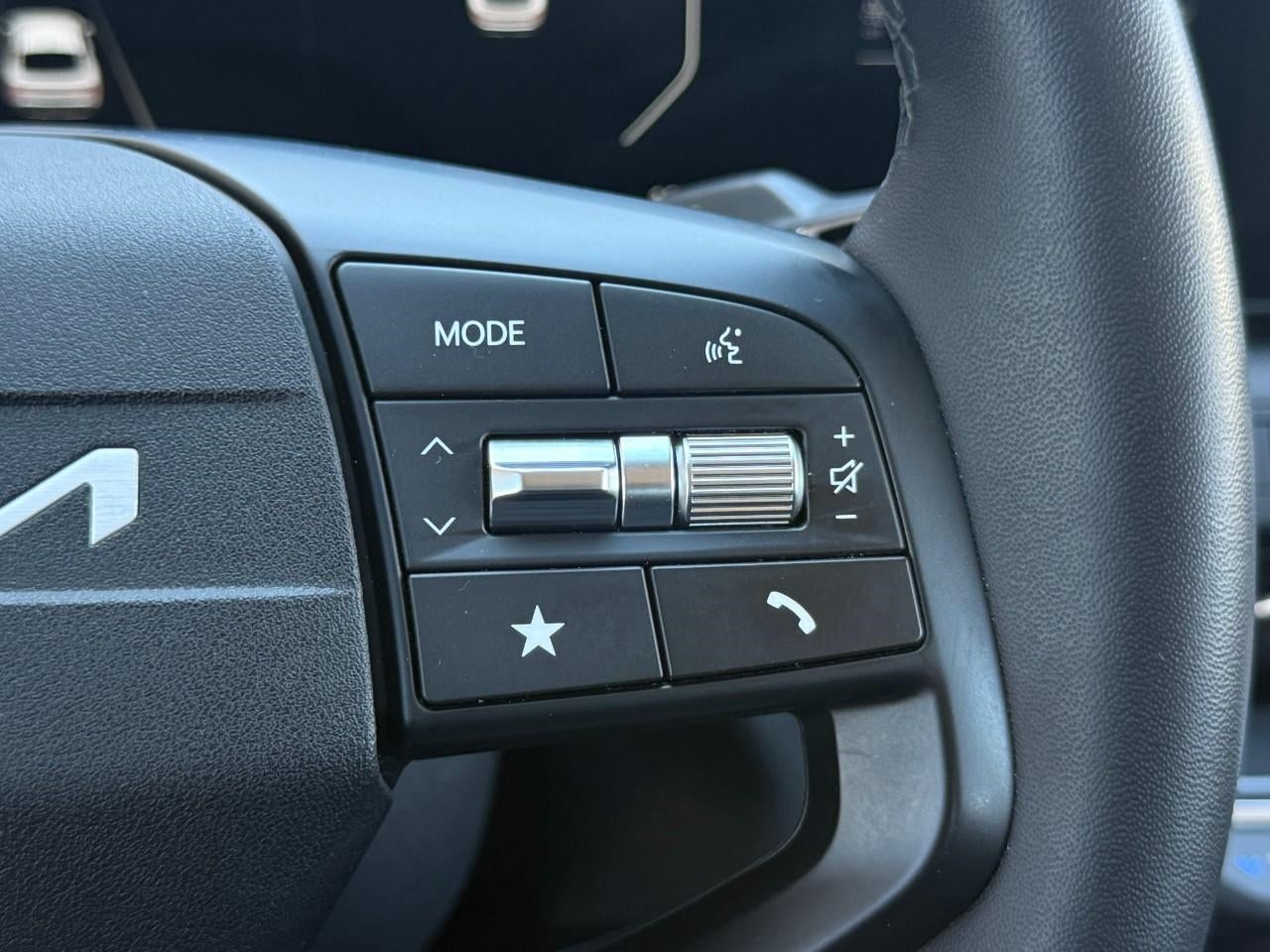 2025 Kia K4 EX FWD