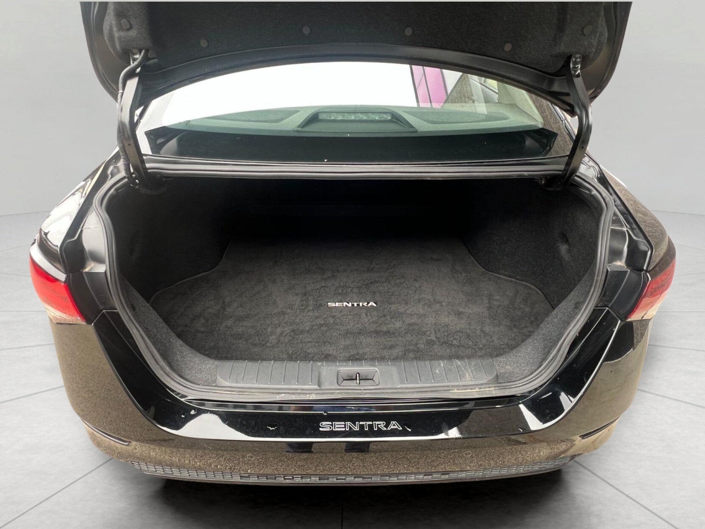 2024 Nissan Sentra SV CVT