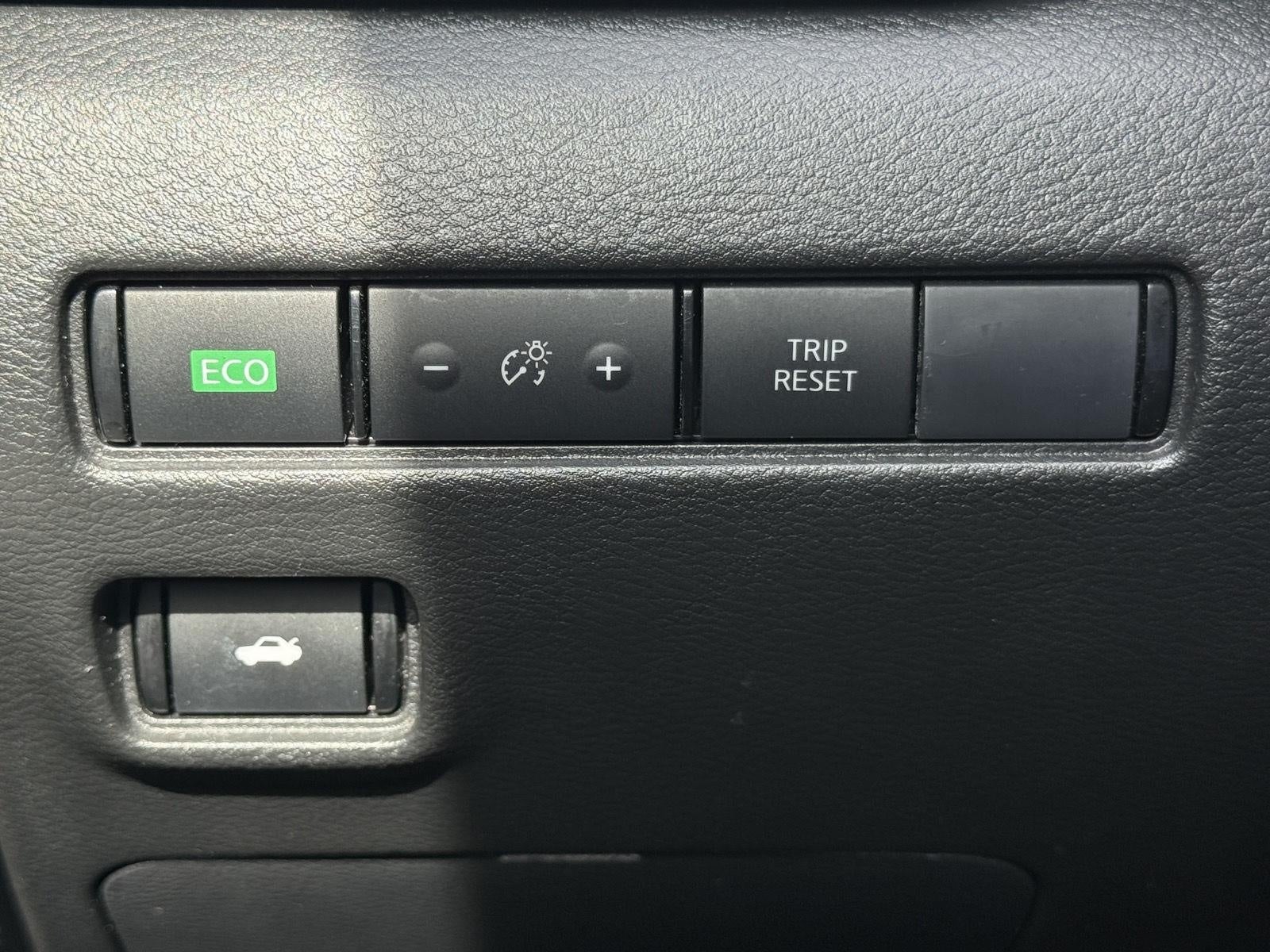 2023 Nissan Sentra SV CVT