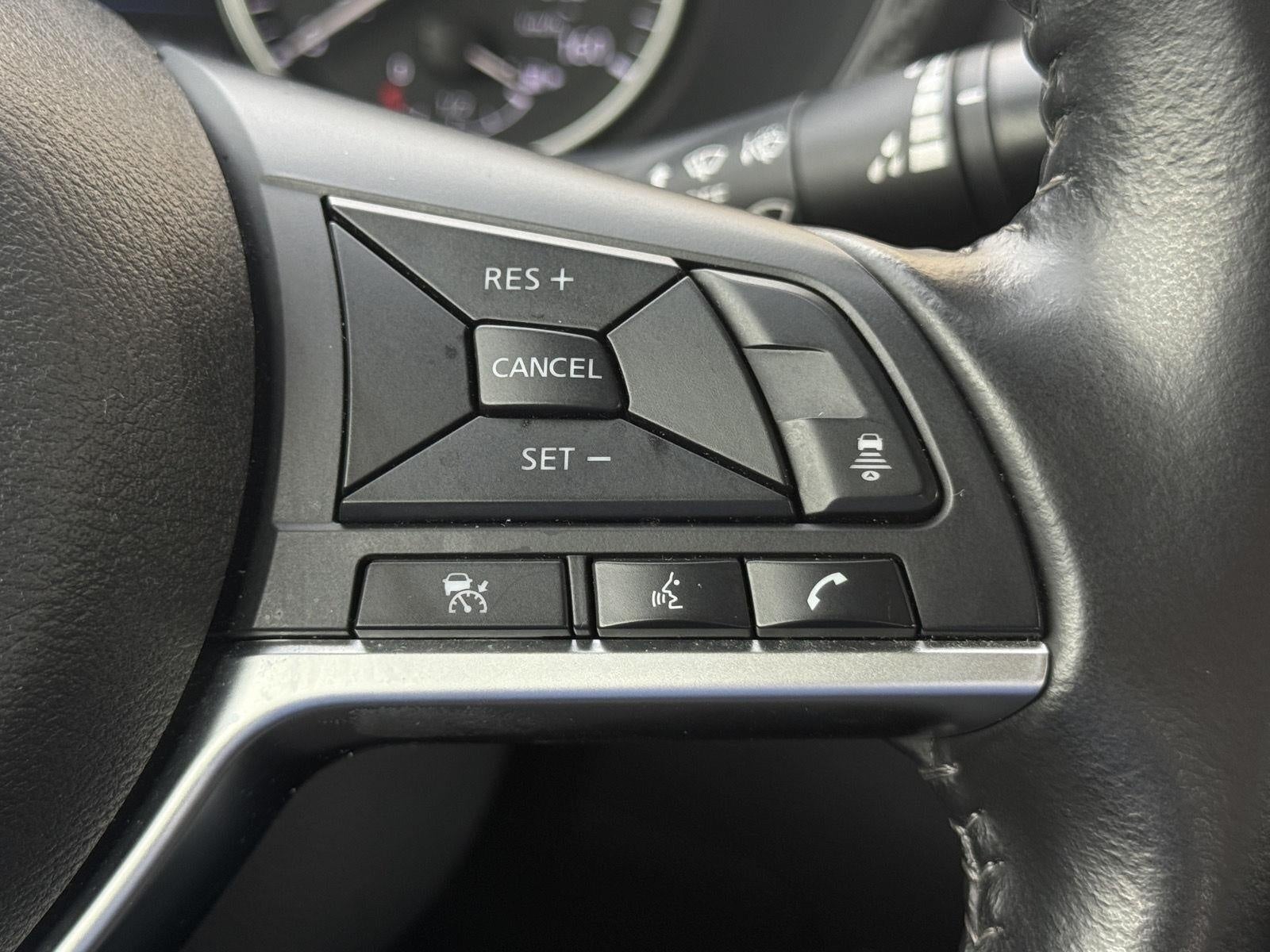 2023 Nissan Sentra SV CVT