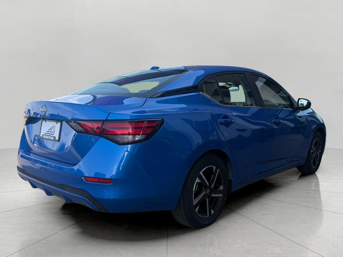 2025 Nissan Sentra SV CVT