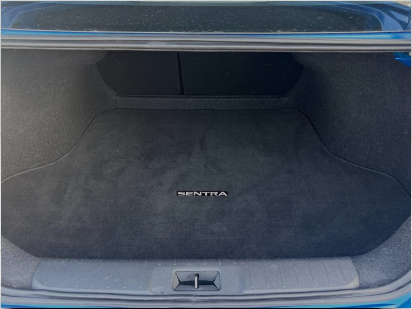 2025 Nissan Sentra SV CVT