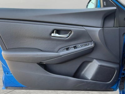 2025 Nissan Sentra SV CVT