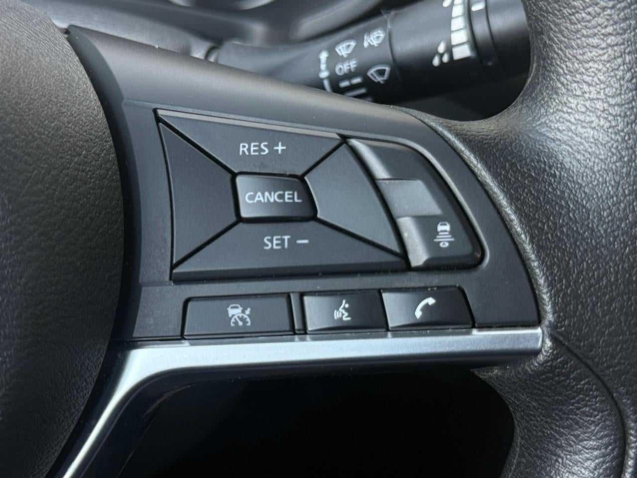 2025 Nissan Sentra SV CVT