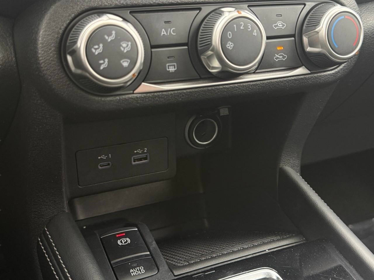 2023 Nissan Kicks SV FWD