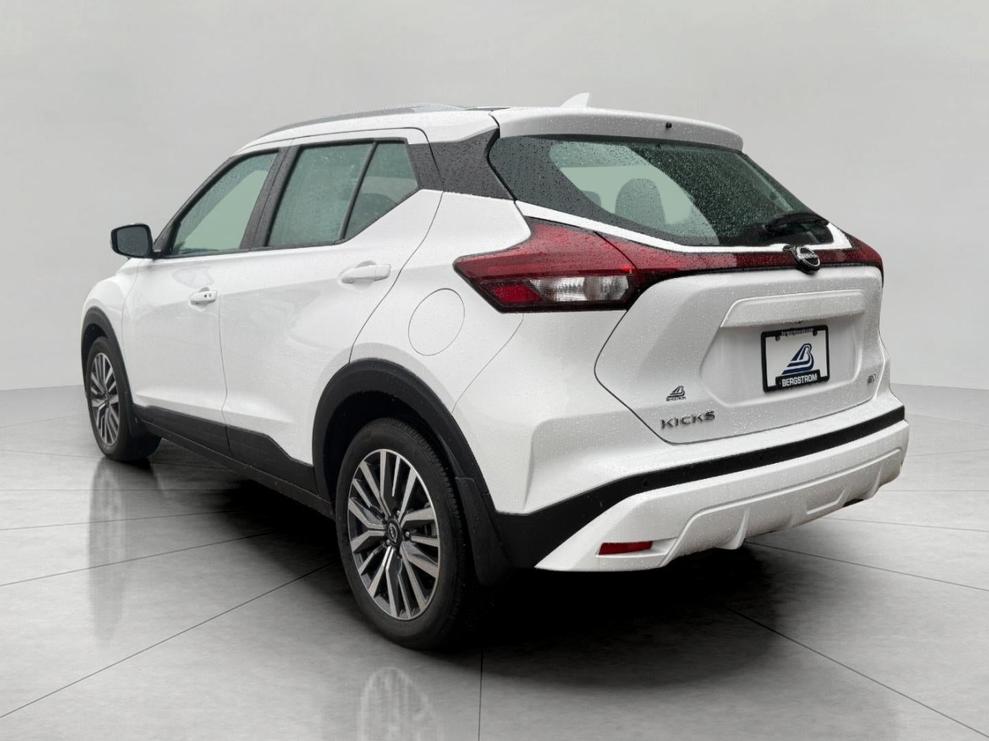 2023 Nissan Kicks SV FWD