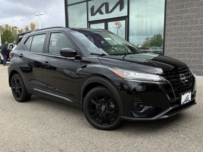 2023 Nissan Kicks SR FWD