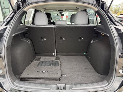 2023 Nissan Kicks SR FWD