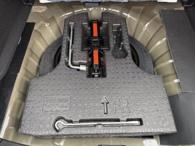 2023 Nissan Kicks SR FWD