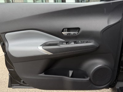 2023 Nissan Kicks SR FWD
