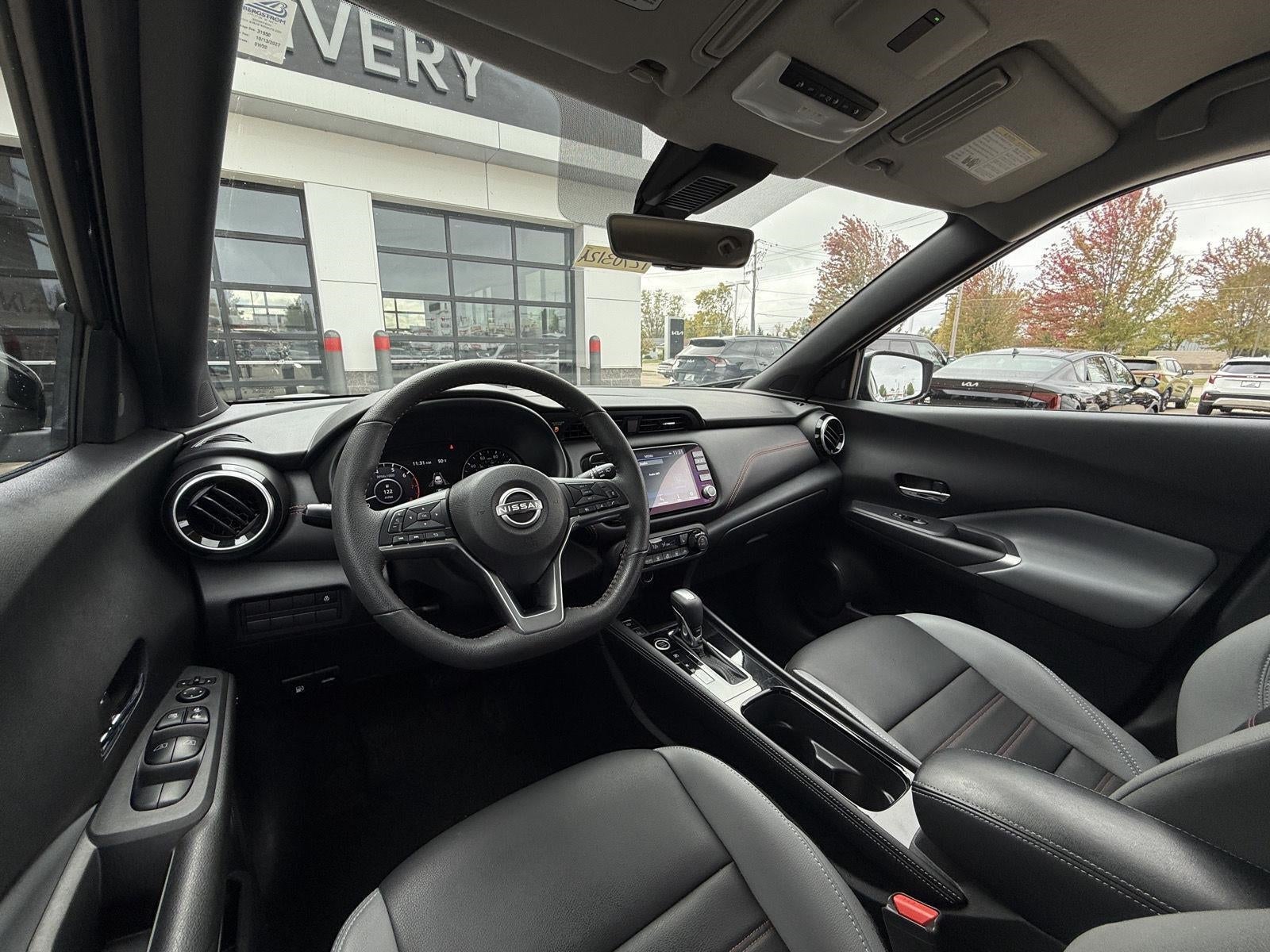 2023 Nissan Kicks SR FWD