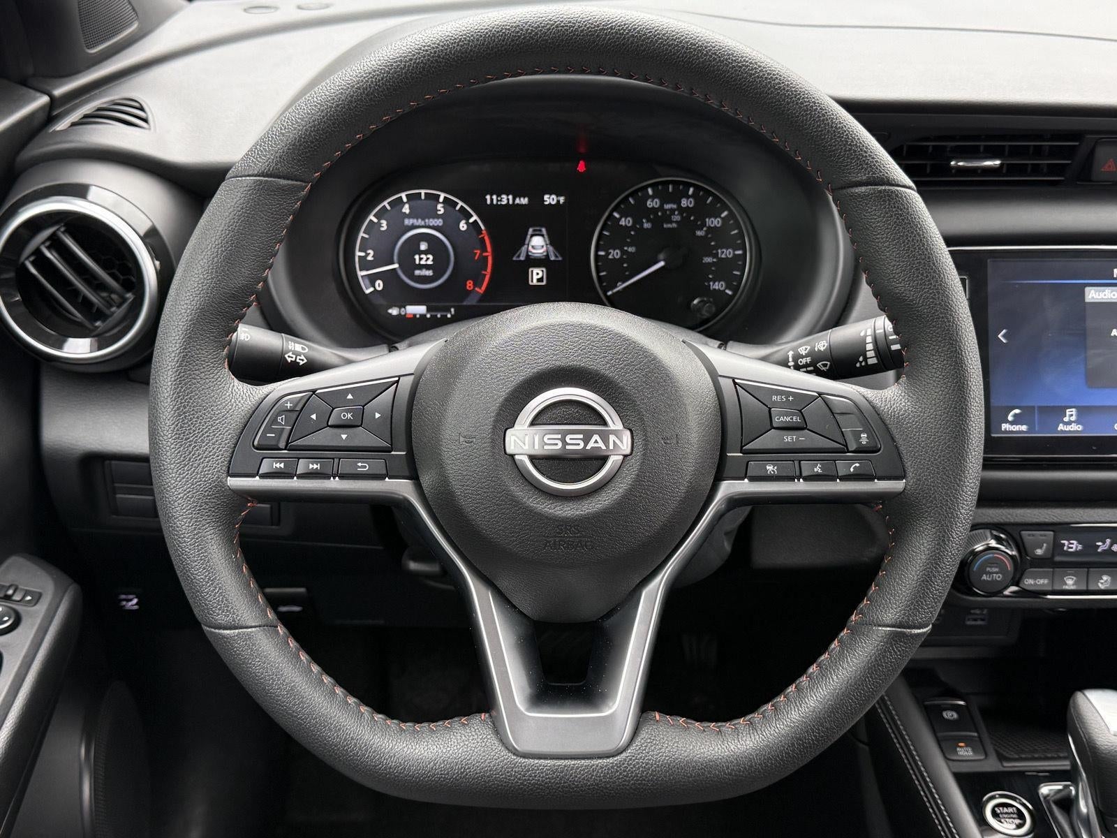 2023 Nissan Kicks SR FWD