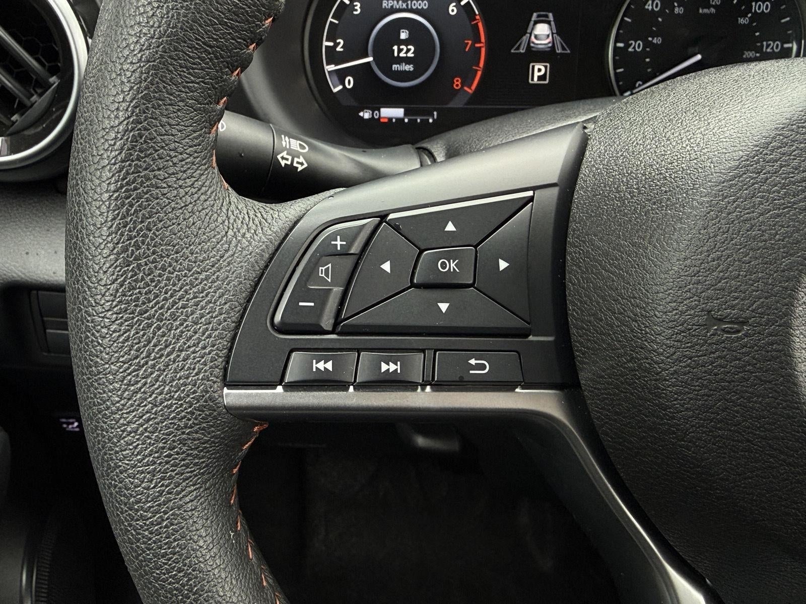 2023 Nissan Kicks SR FWD