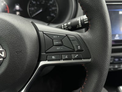 2023 Nissan Kicks SR FWD