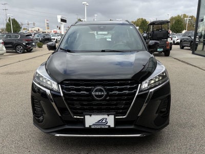 2023 Nissan Kicks SR FWD