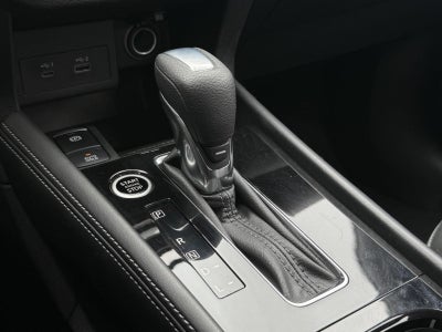 2023 Nissan Kicks SR FWD