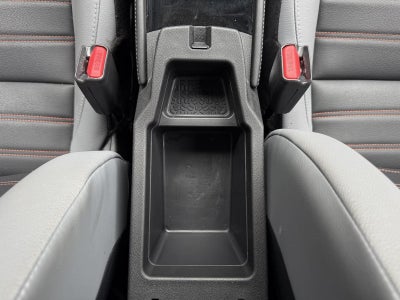 2023 Nissan Kicks SR FWD