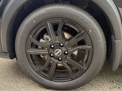2023 Nissan Kicks SR FWD