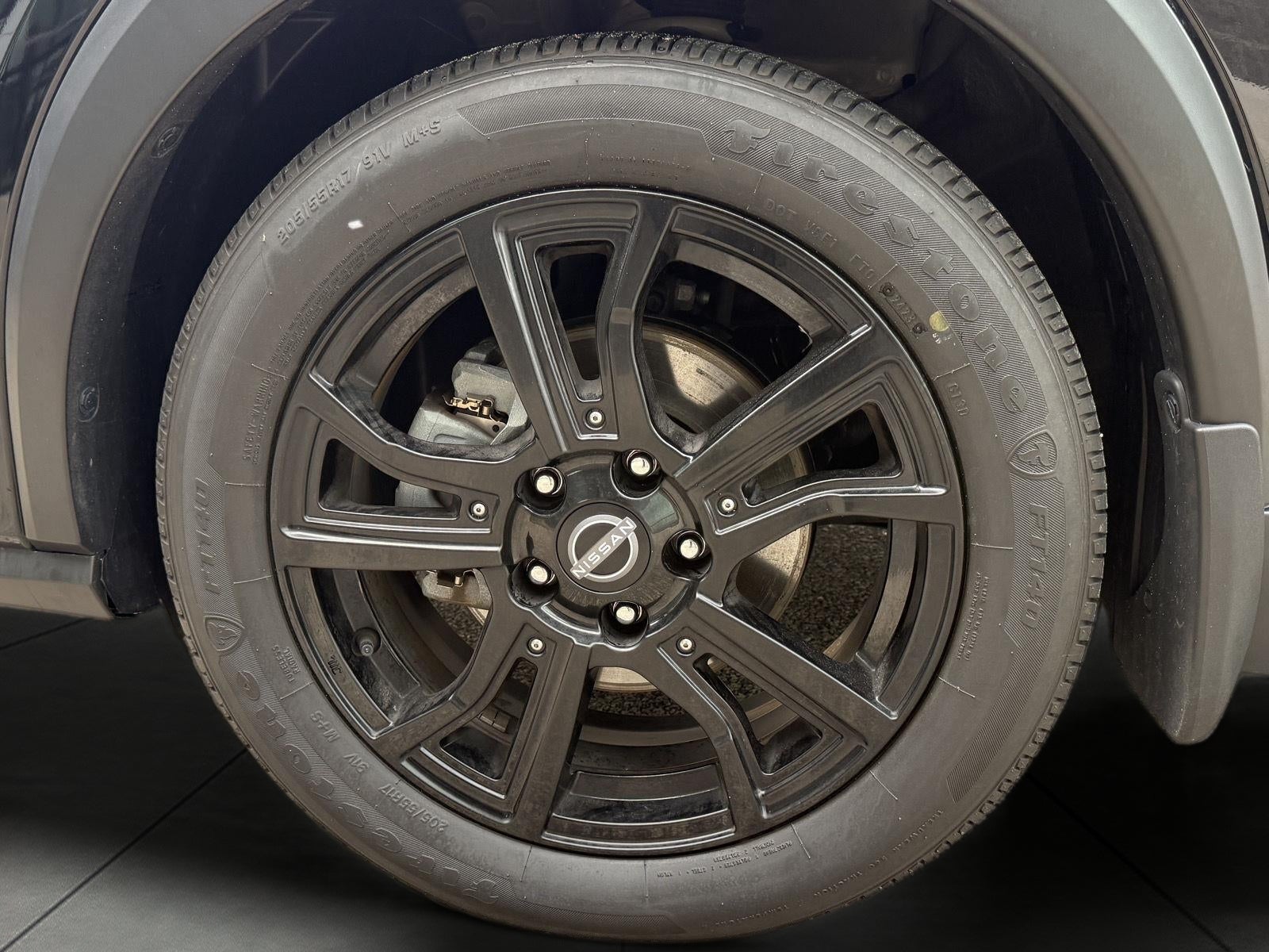 2023 Nissan Kicks SR FWD