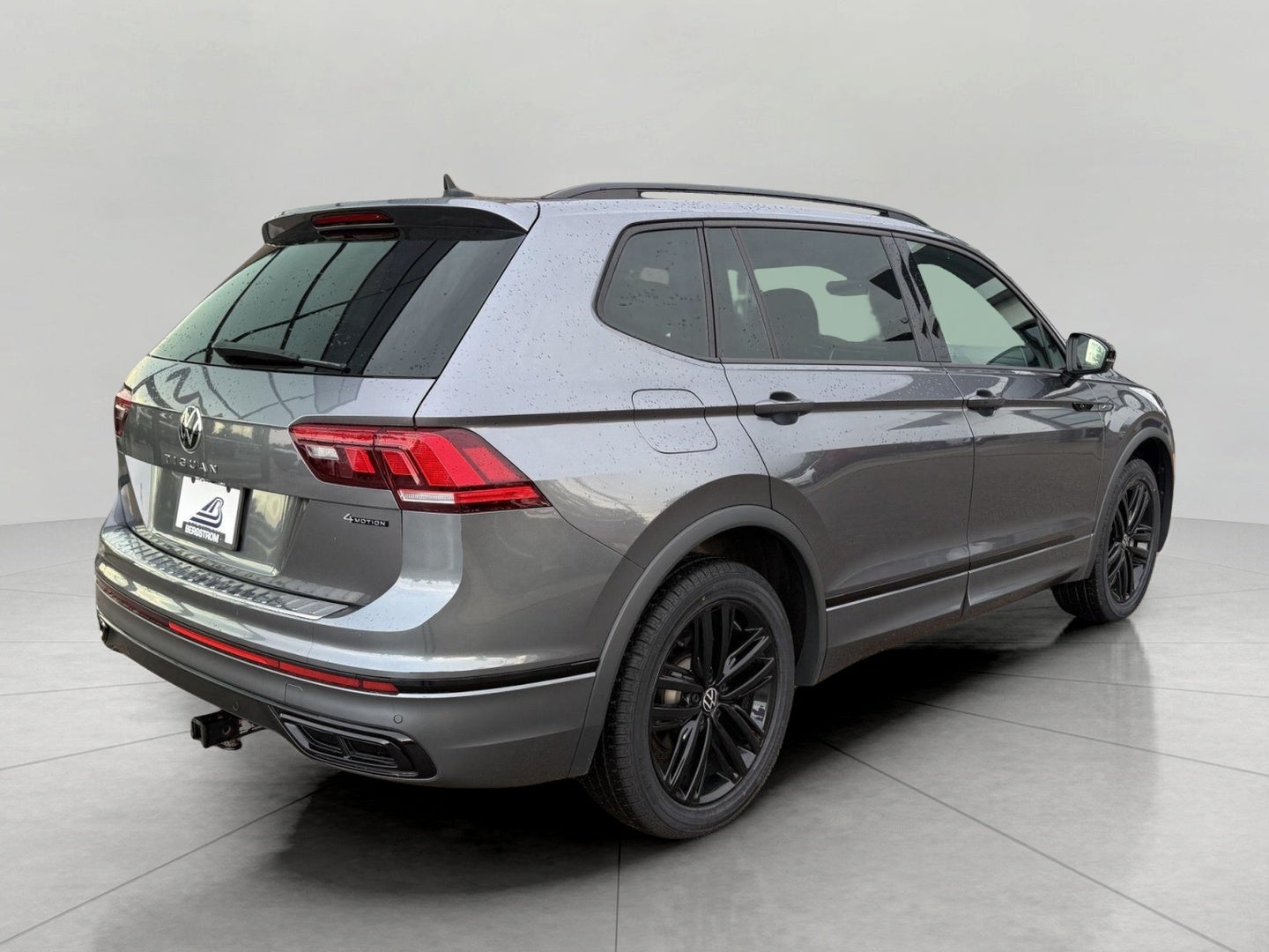 2022 Volkswagen Tiguan 2.0T SE R-Line Black 4MOTION