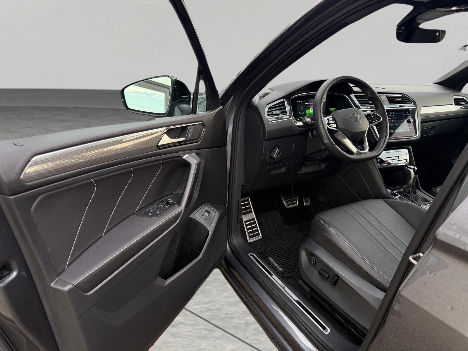 2022 Volkswagen Tiguan 2.0T SE R-Line Black 4MOTION