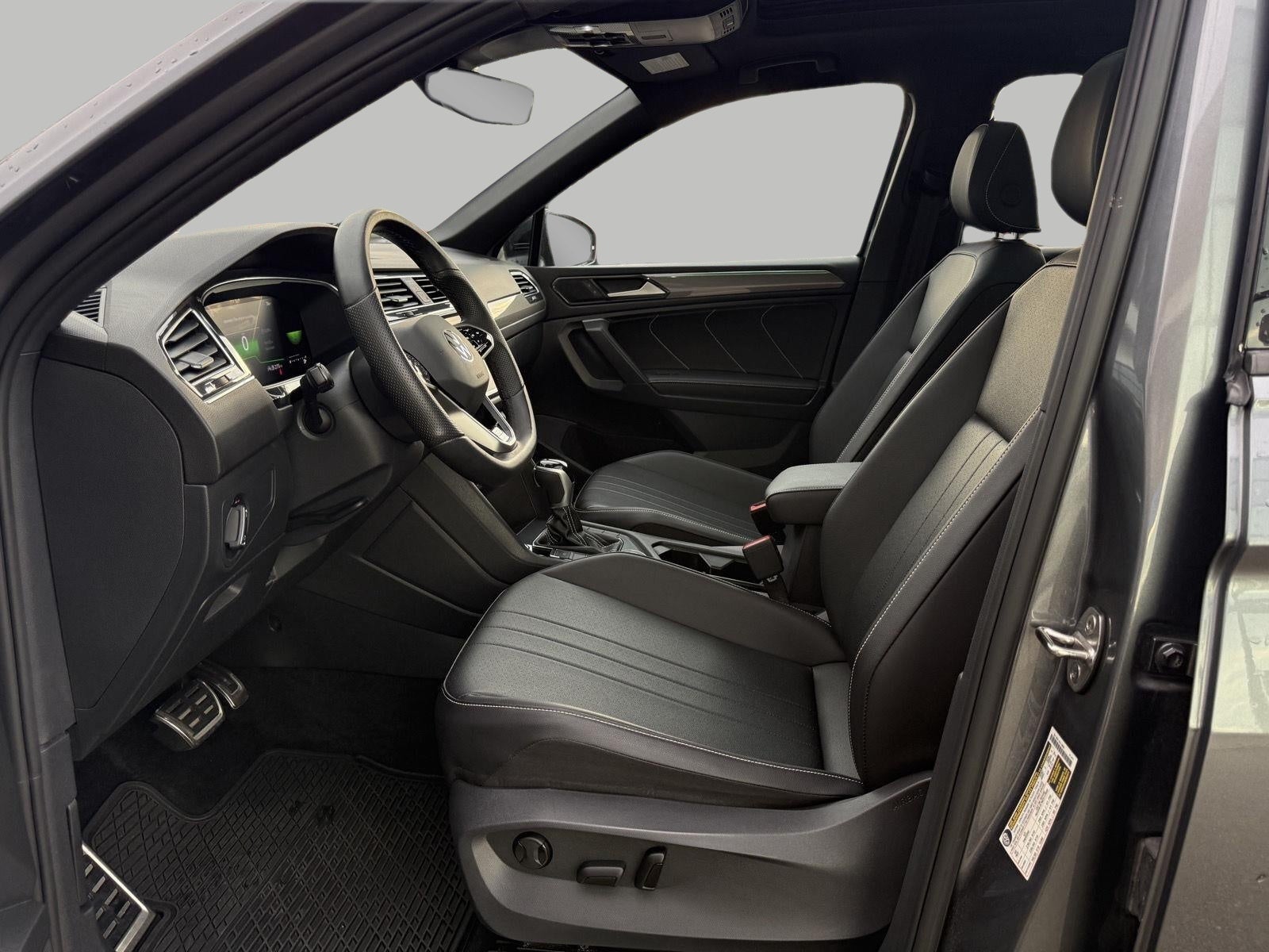 2022 Volkswagen Tiguan 2.0T SE R-Line Black 4MOTION