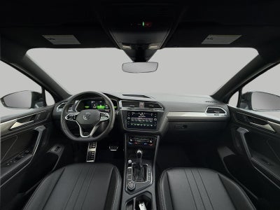 2022 Volkswagen Tiguan 2.0T SE R-Line Black 4MOTION